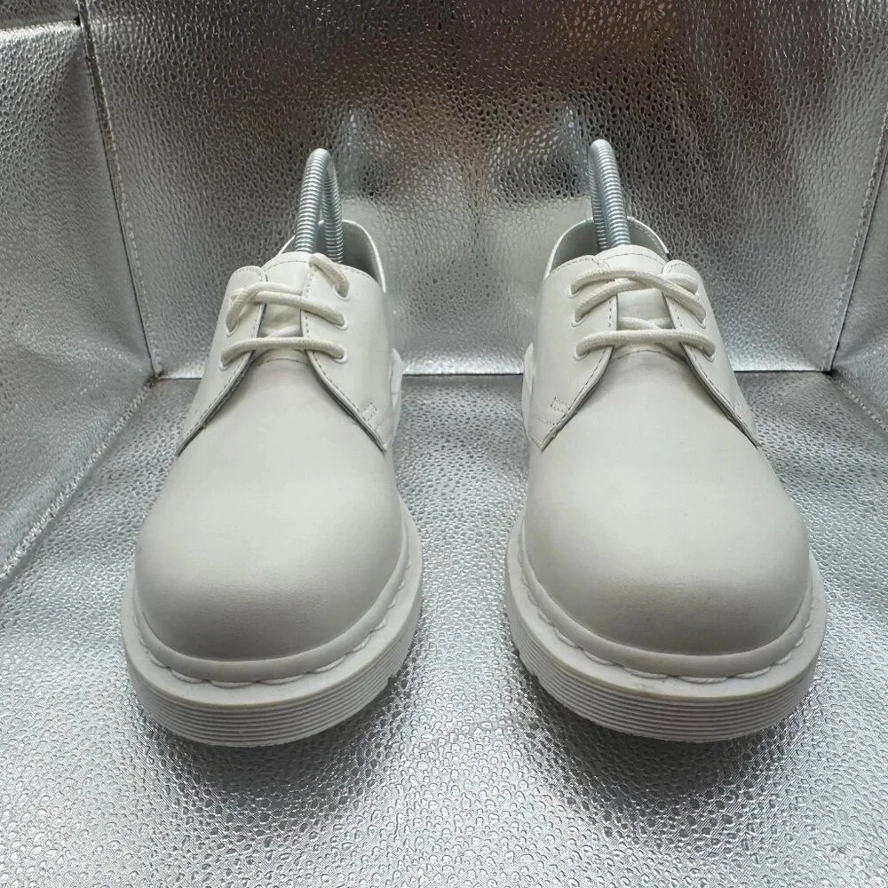 Size 6 Dr. Martens White Mens Lace-Up Pride Derby‎ Rainbow Leather Shoes 27522